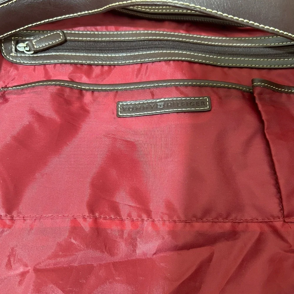 Tommy‎ Hilfiger Burgundy Corduroy Hobo Shoulder Bag Quilted Soft Grunge Y2K